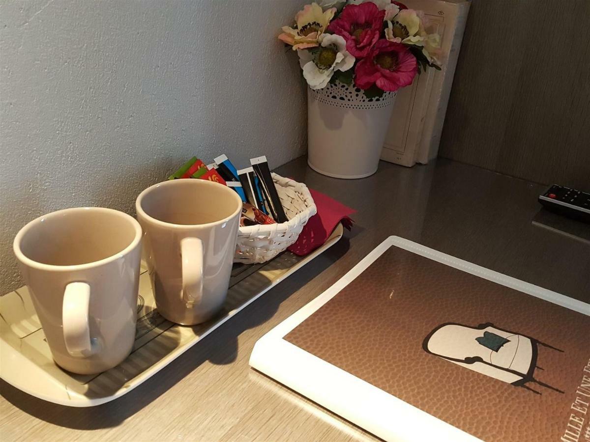 Hotel Mille Et Une Feuilles La Charité-sur-Loire Екстериор снимка